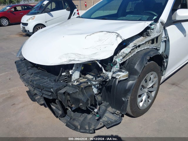 Toyota CAMRY LE 2017 4T1BF1FK5HU325006 Image 6