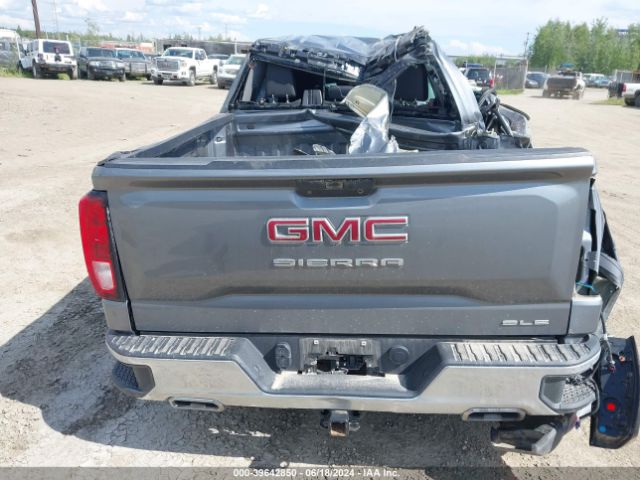 3GTU9BED2KG275818 GMC Sierra 1500 Sle