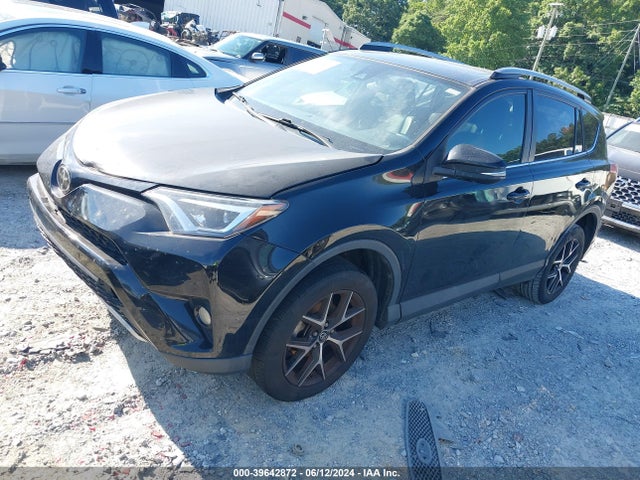 Toyota RAV4 SE 2017 2T3NFREV2HW372492 Image 2