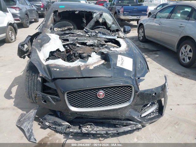 SAJBF4BV6GCY03736 Jaguar Xf 35t R-sport