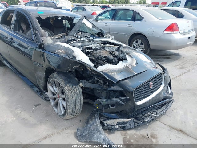 SAJBF4BV6GCY03736 Jaguar Xf 35t R-sport