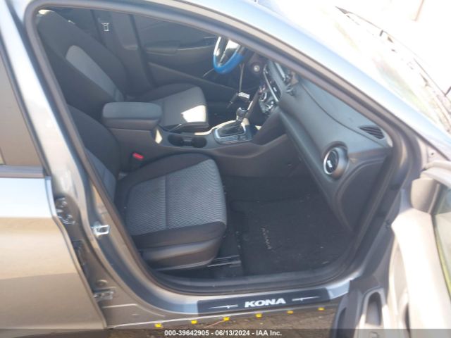 KM8K1CAA9LU587127 Hyundai Kona Se