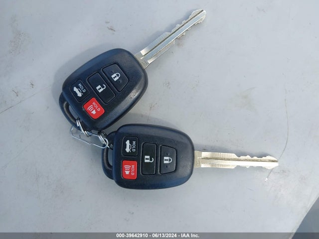 Toyota Corolla S W/special Edition Pkg 2016 5YFBURHE2GP559793 Image 11