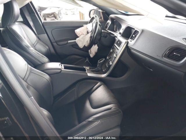 YV1902TP2G2402137 Volvo S60 T6 R-design