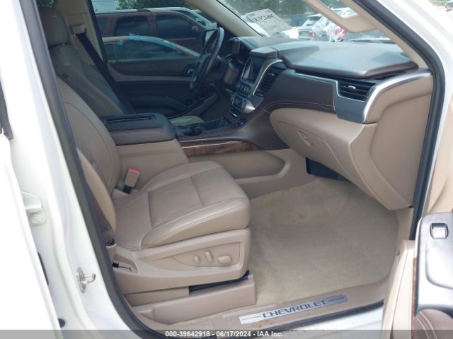 1GNSCHKC4HR303805 Chevrolet Suburban Lt