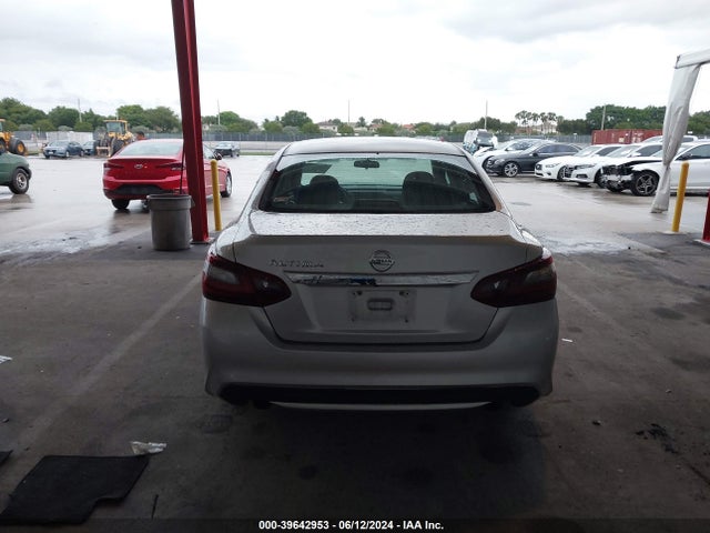Nissan Altima 2.5 S 2017 1N4AL3AP6HC492008 Image 16