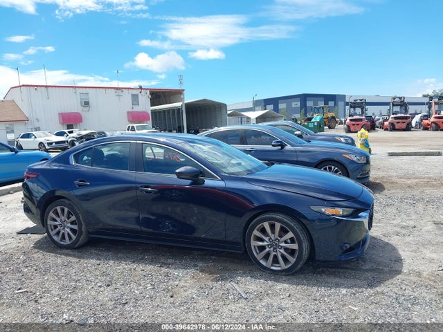 Mazda Mazda3 Select Package 2019 JM1BPACL5K1108241 Image 13