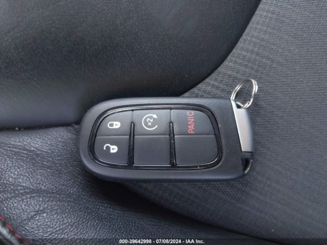 1C4PJMBX7JD575283 Jeep Cherokee Trailhawk 4x4