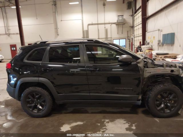 1C4PJMBX7JD575283 Jeep Cherokee Trailhawk 4x4