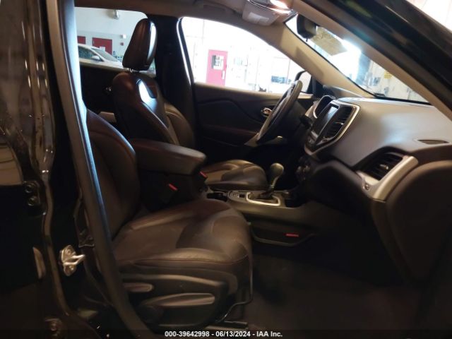 1C4PJMBX7JD575283 Jeep Cherokee Trailhawk 4x4