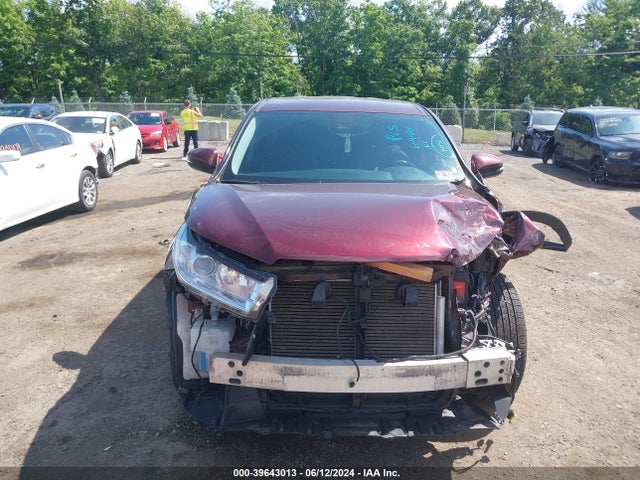 Toyota Highlander Le Plus 2018 5TDBZRFH2JS814634 Image 13