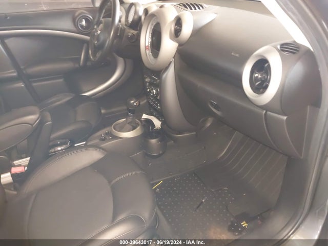 2011 MINI COOPER S COUNTRYMAN WMWZC5C50BWL53743 Photo 4