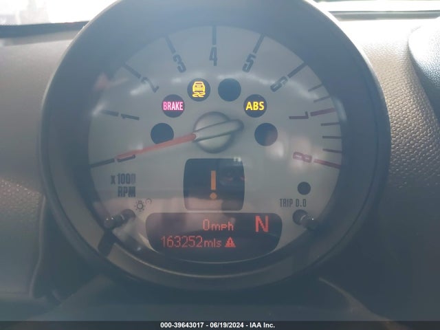 2011 MINI COOPER S COUNTRYMAN WMWZC5C50BWL53743 Photo 6