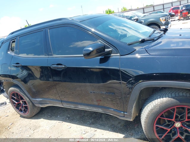 3C4NJDBB5JT395418 Jeep Compass Altitude 4x4