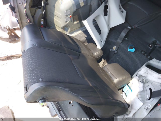3C4NJDBB5JT395418 Jeep Compass Altitude 4x4