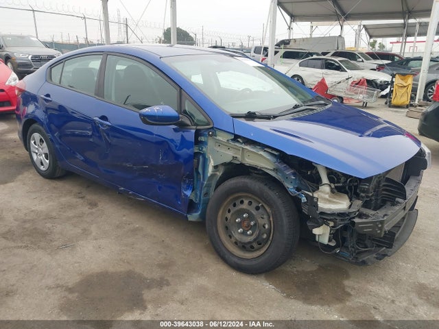 KIA FORTE LX 2018 3KPFK4A74JE221147 Image 1