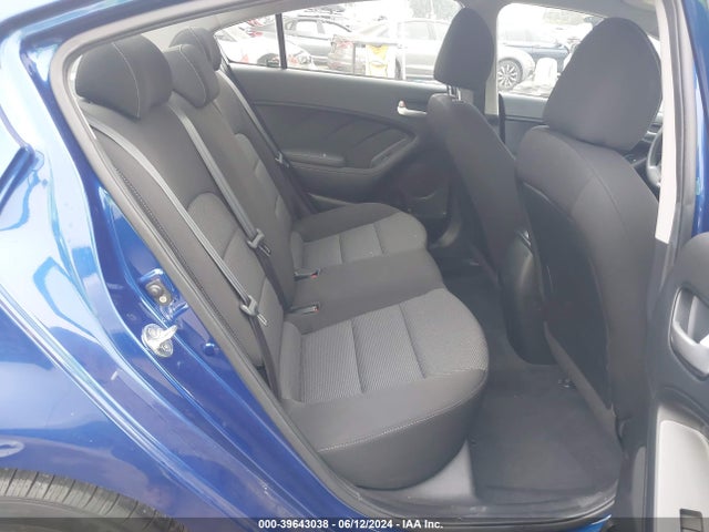 KIA FORTE LX 2018 3KPFK4A74JE221147 Image 8