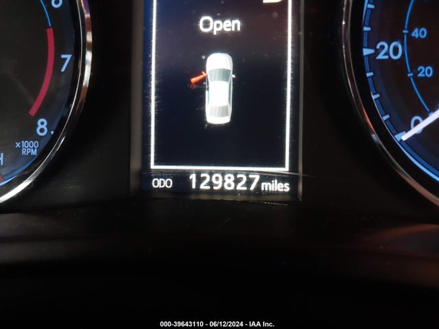 Toyota COROLLA SE 2019 5YFBURHE3KP891489 Image 7