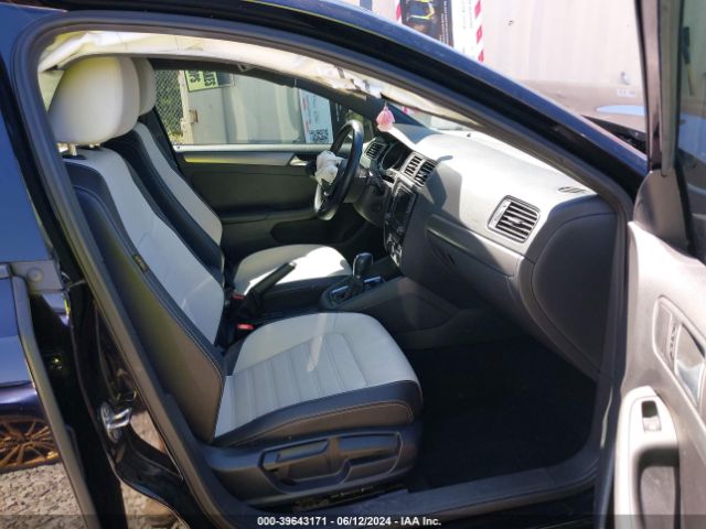 3VWD17AJ3GM407880 Volkswagen Jetta 1.8t Sport