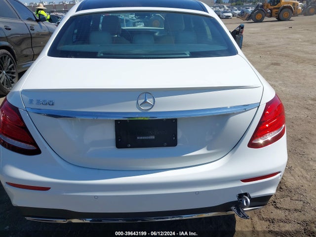 Mercedes-Benz E 300 2019 WDDZF4JB2KA670648 Image 16