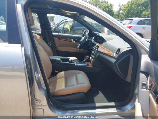 WDDGF8AB2EG181442 Mercedes-Benz C 300 Luxury 4matic/sport 4matic