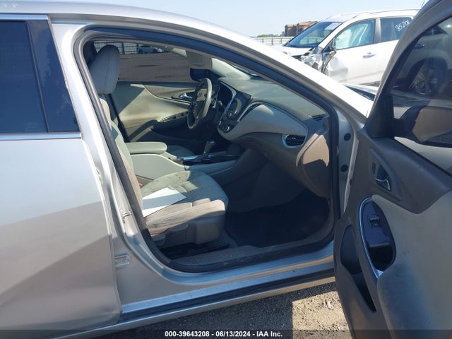Chevrolet MALIBU LT 2018 1G1ZD5ST6JF231783 Image 5