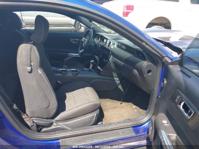 Ford Mustang V6 2016 1FA6P8AM1G5267284 Image 5