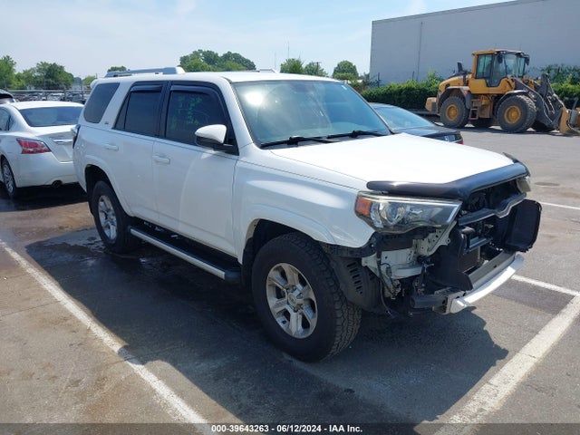 Toyota 4RUNNER SR5 2014 JTEBU5JR2E5172401 головне зображення