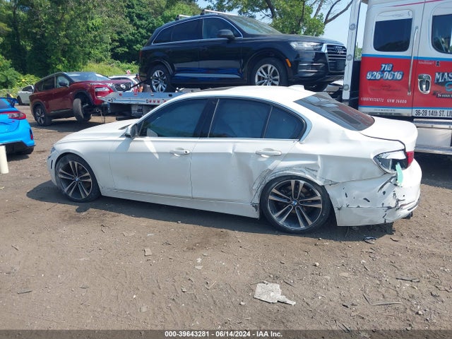 BMW 330i Xdrive 2017 WBA8D9C32HA005401 Image 14