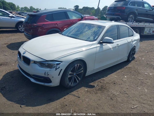 BMW 330i Xdrive 2017 WBA8D9C32HA005401 Image 2