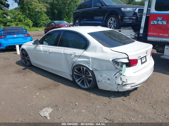 BMW 330i Xdrive 2017 WBA8D9C32HA005401 Image 3