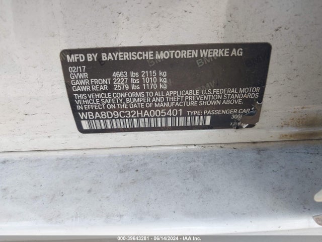 BMW 330i Xdrive 2017 WBA8D9C32HA005401 Image 9