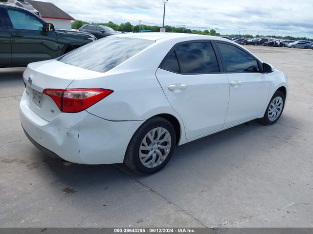 Toyota COROLLA LE 2019 5YFBURHE3KP880668 Image 4