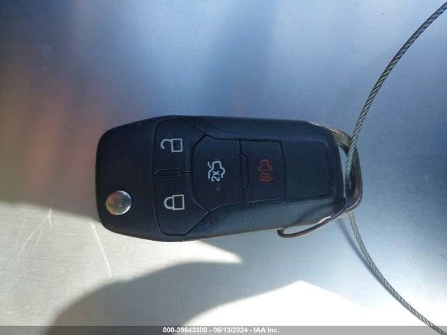 2015 Ford Fusion Se მანქანა იყიდება აუქციონზე, vin: 1FA6P0H7XF5106044, აუქციონის ნომერი: 39643300