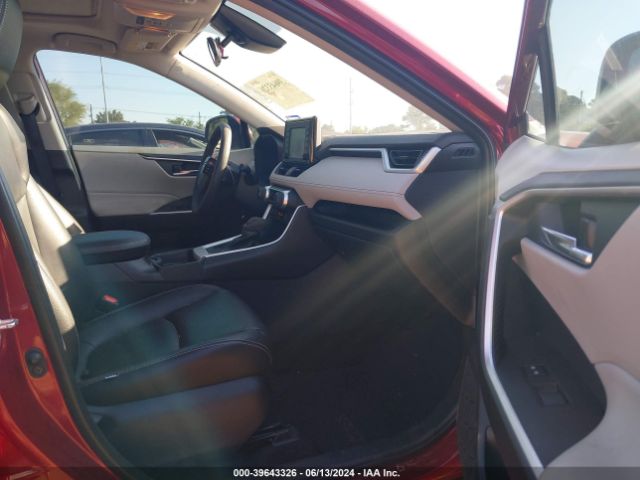 2T3P1RFV2KC038753 Toyota Rav4 Xle