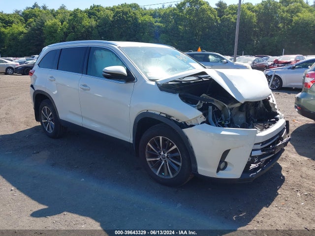 Toyota Highlander Xle 2019 5TDJZRFH7KS584067 zdjęcie główne