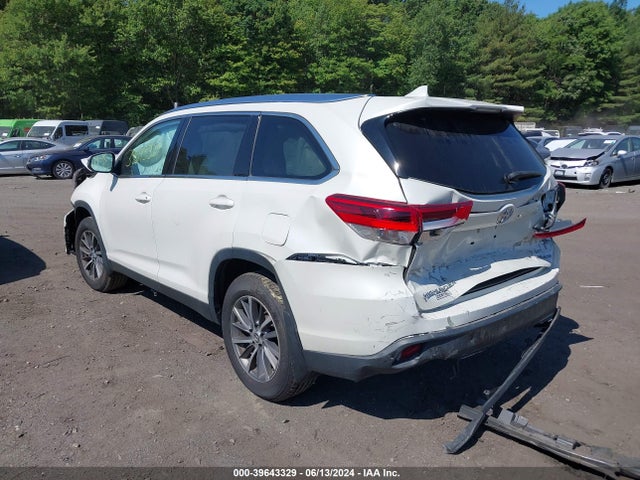 Toyota Highlander Xle 2019 5TDJZRFH7KS584067 Image 3