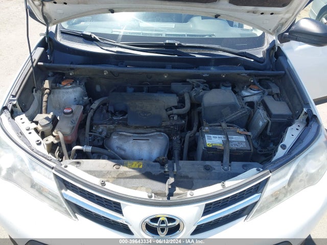 Toyota RAV4 LE 2014 JTMBFREV7EJ011451 Image 10