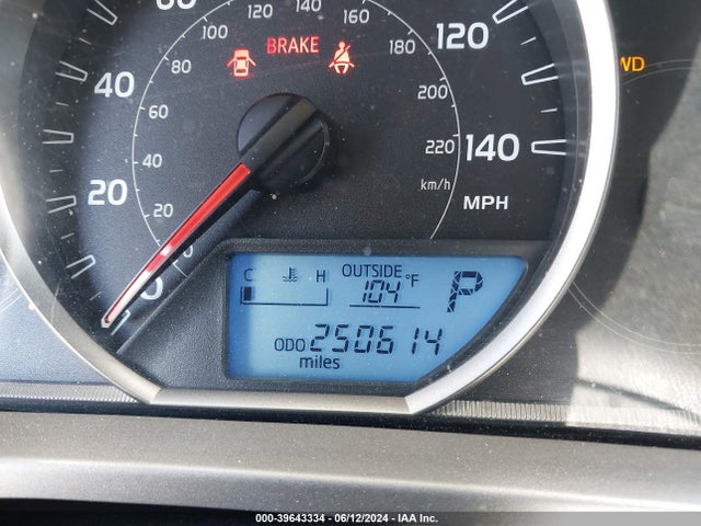 Toyota RAV4 LE 2014 JTMBFREV7EJ011451 Image 7