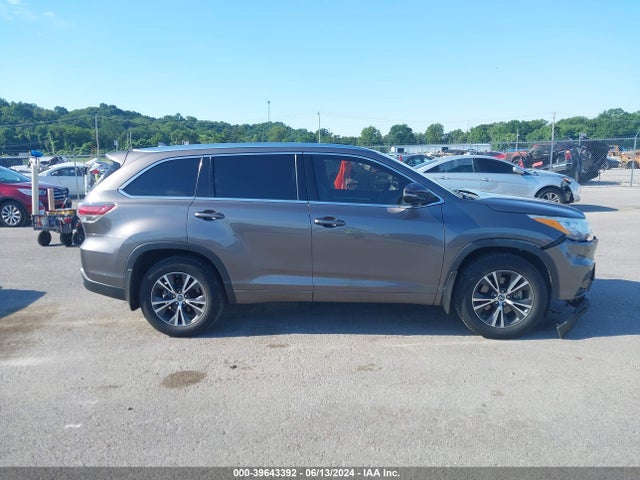 Toyota Highlander Xle V6 2016 5TDJKRFH3GS237685 Image 13