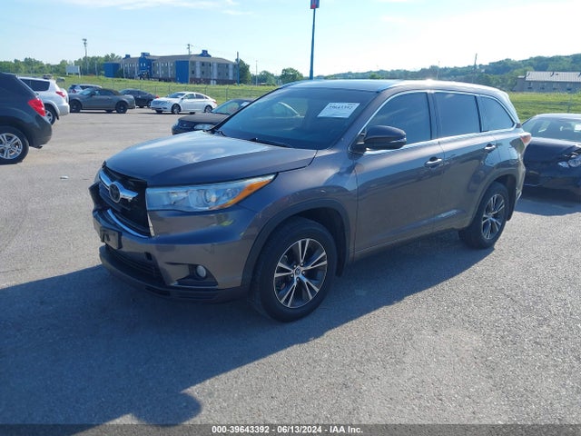 Toyota Highlander Xle V6 2016 5TDJKRFH3GS237685 Image 2