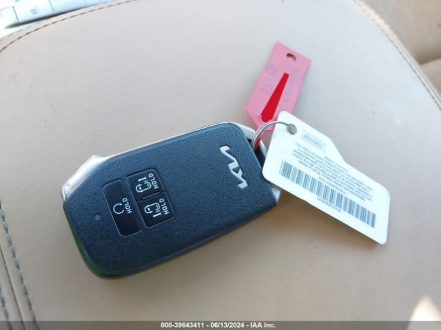 KNDNB4H34N6133743 KIA Carnival Mpv Lx Seat Package