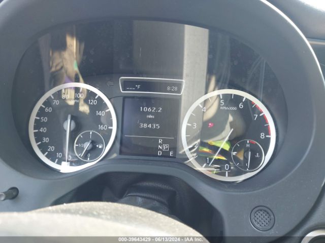 SJKCH5CP7HA025606 Infiniti Qx30 Luxury