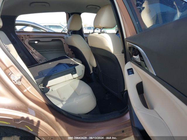 SJKCH5CP7HA025606 Infiniti Qx30 Luxury