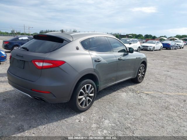 ZN661XUL2HX253200 Maserati Levante