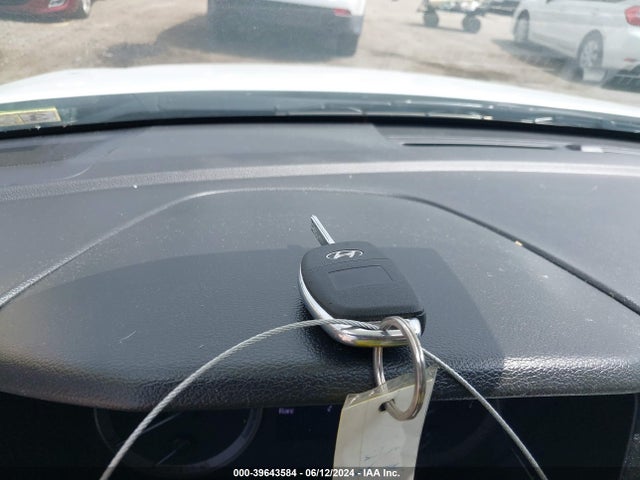 Hyundai SONATA SE 2016 5NPE24AF1GH339860 Image 11