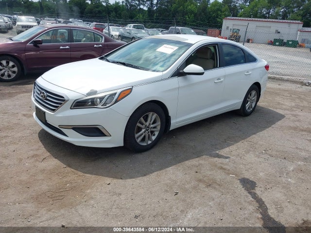Hyundai SONATA SE 2016 5NPE24AF1GH339860 Image 2