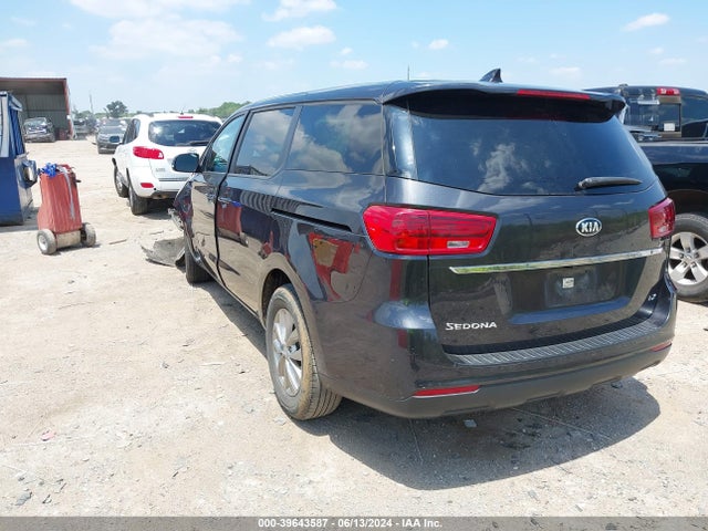 KIA SEDONA LX 2020 KNDMB5C10L6600709 Image 3