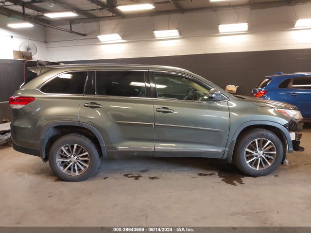 Toyota Highlander Xle 2017 5TDJZRFH9HS391072 Image 14