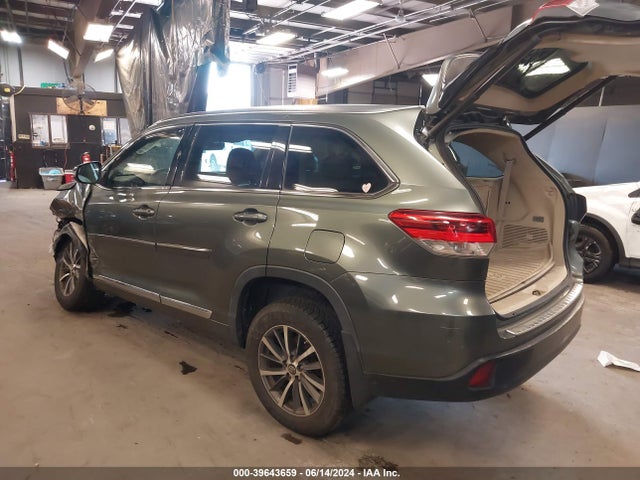 Toyota Highlander Xle 2017 5TDJZRFH9HS391072 Image 3